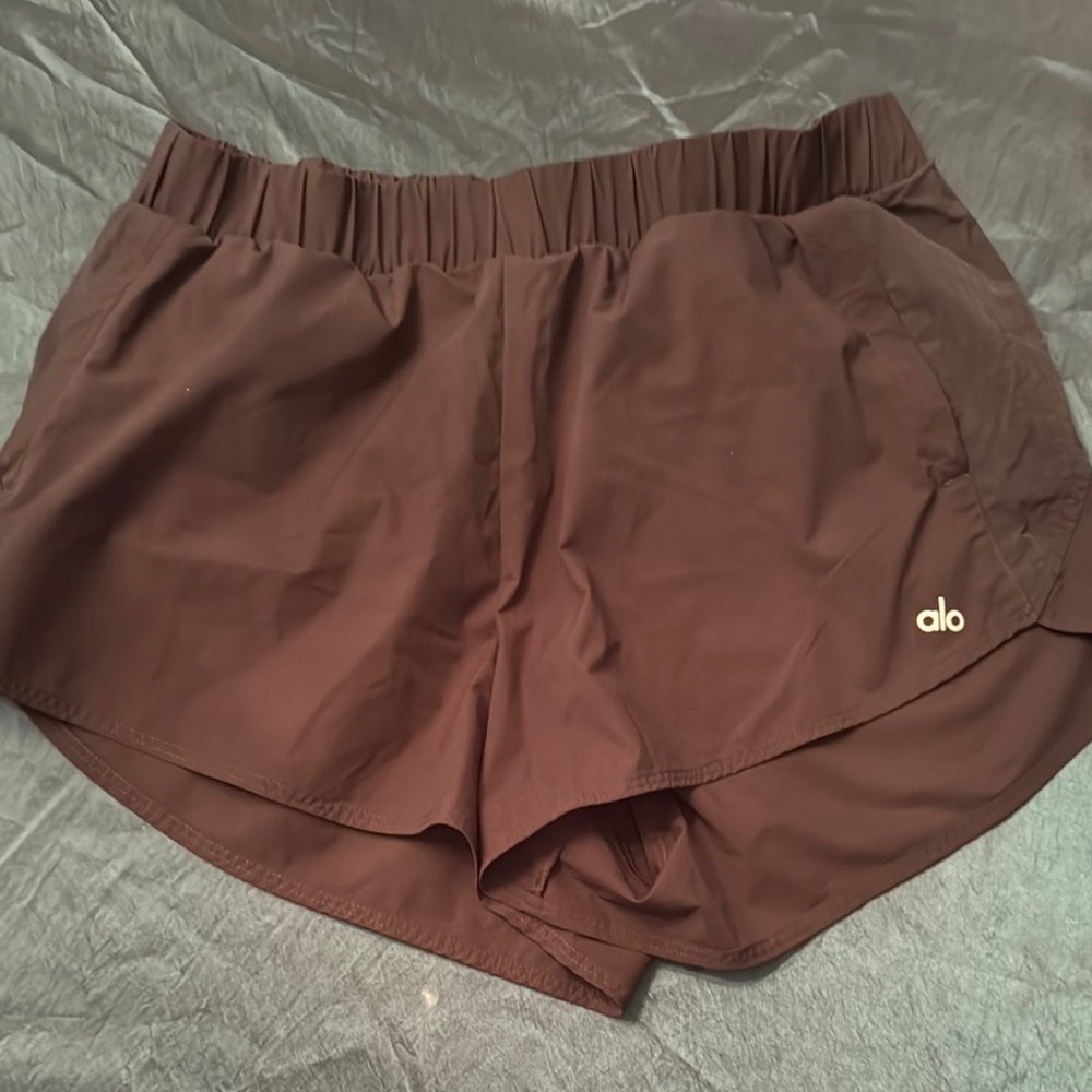 ALO Yoga Black Athletic Shorts Moisture-Wicking Elastic Waistband